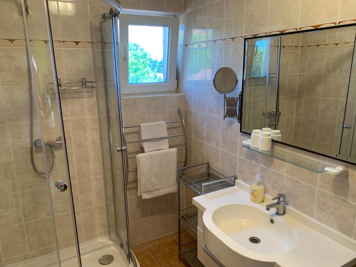 Villa Sonnenschein Heviz Bagian luar foto